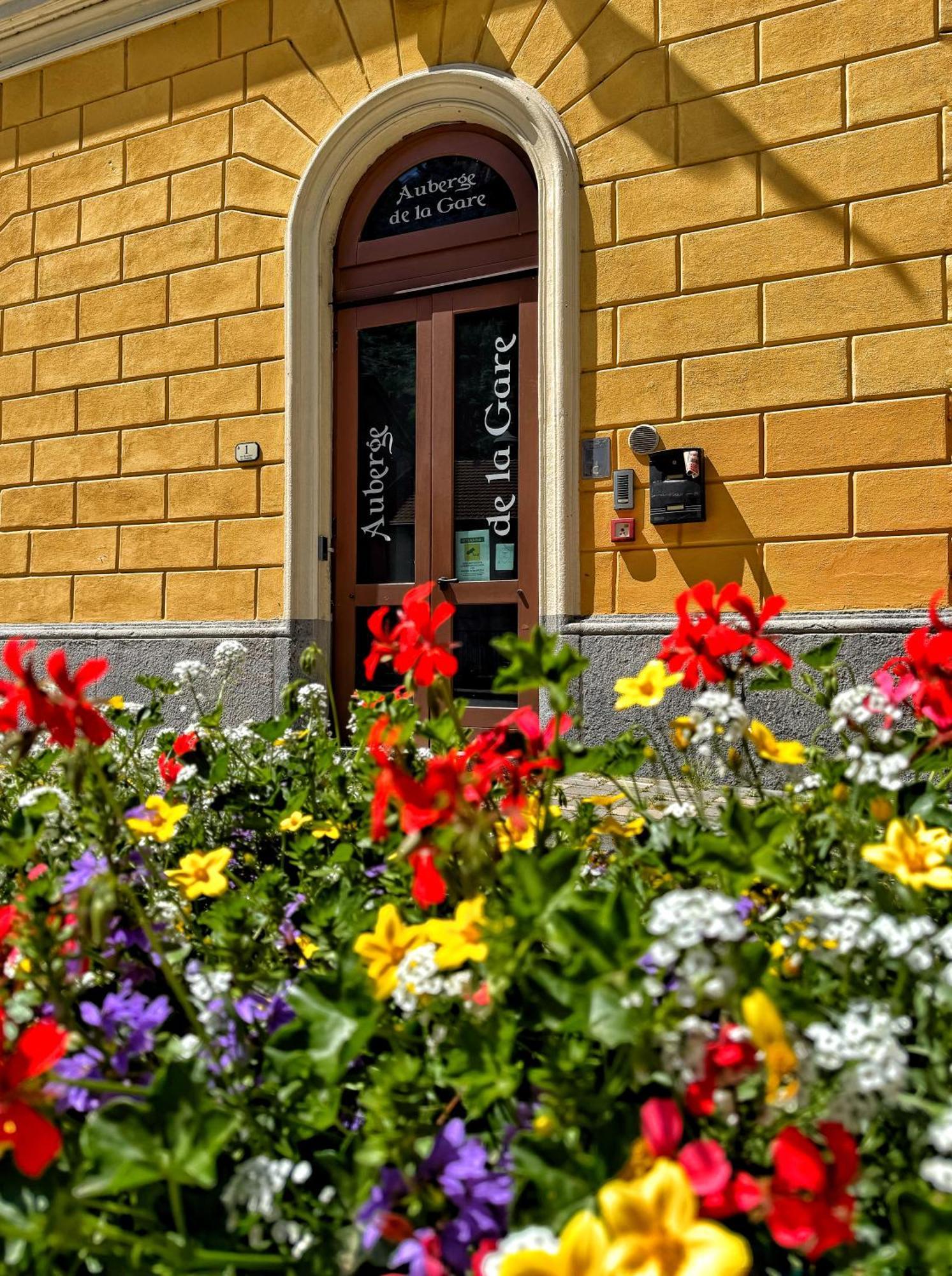 Auberge De La Gare - Dortoir & Ostello Hone Luaran gambar
